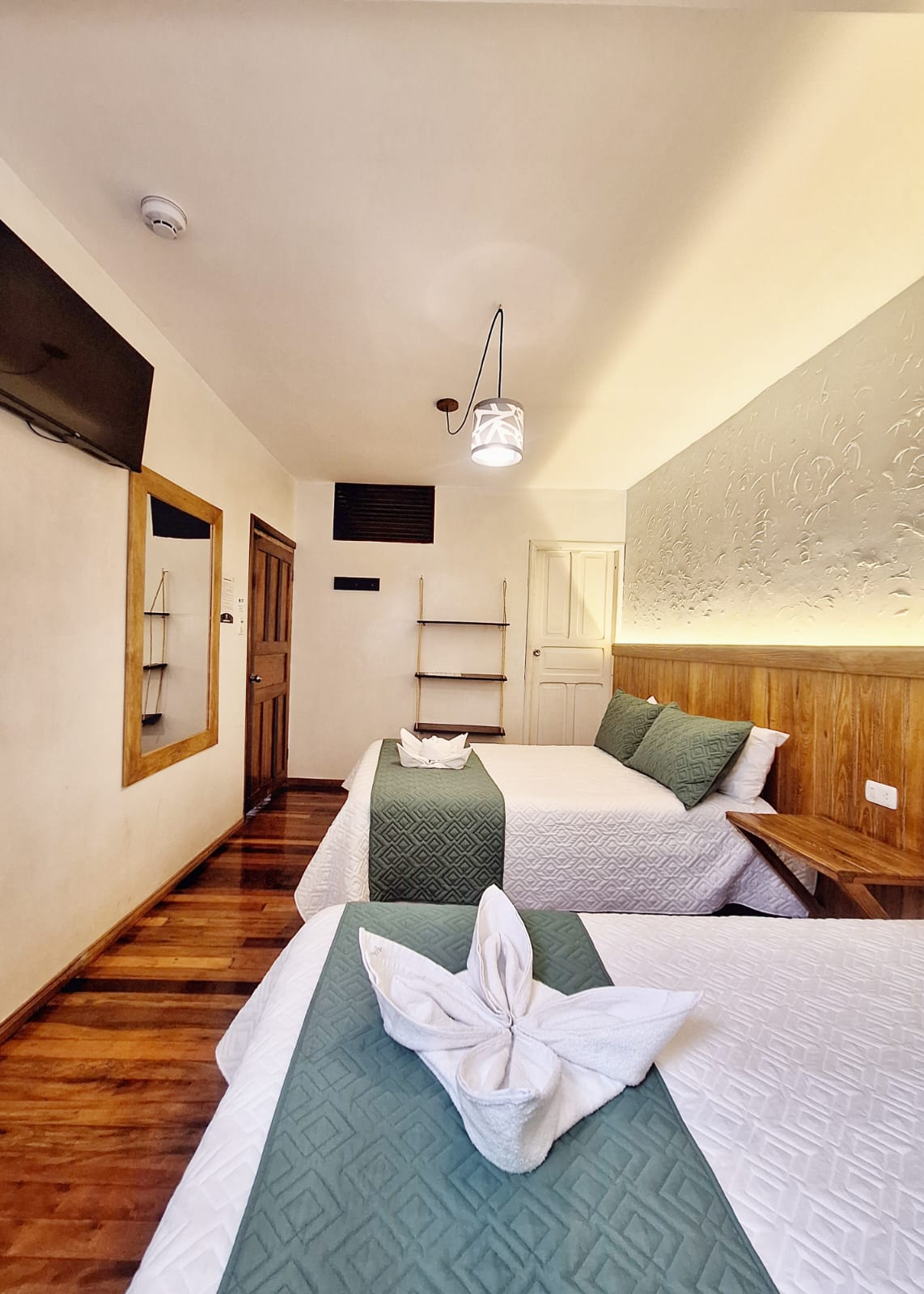 WhatsApp Image 2025-12-18 at 11.59.25 (1)